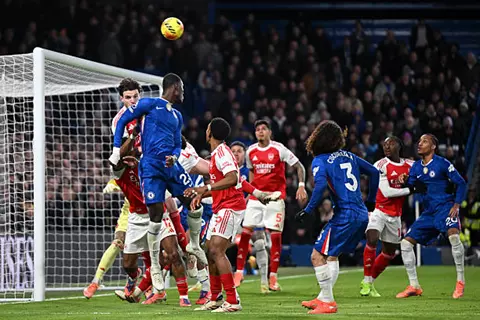 الأفضل هذا الموسم.. تشيلسي يلاحق أرسنال في ديربي الركلات الركنية